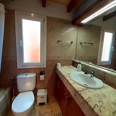 Villa Bouganvilla Villa *